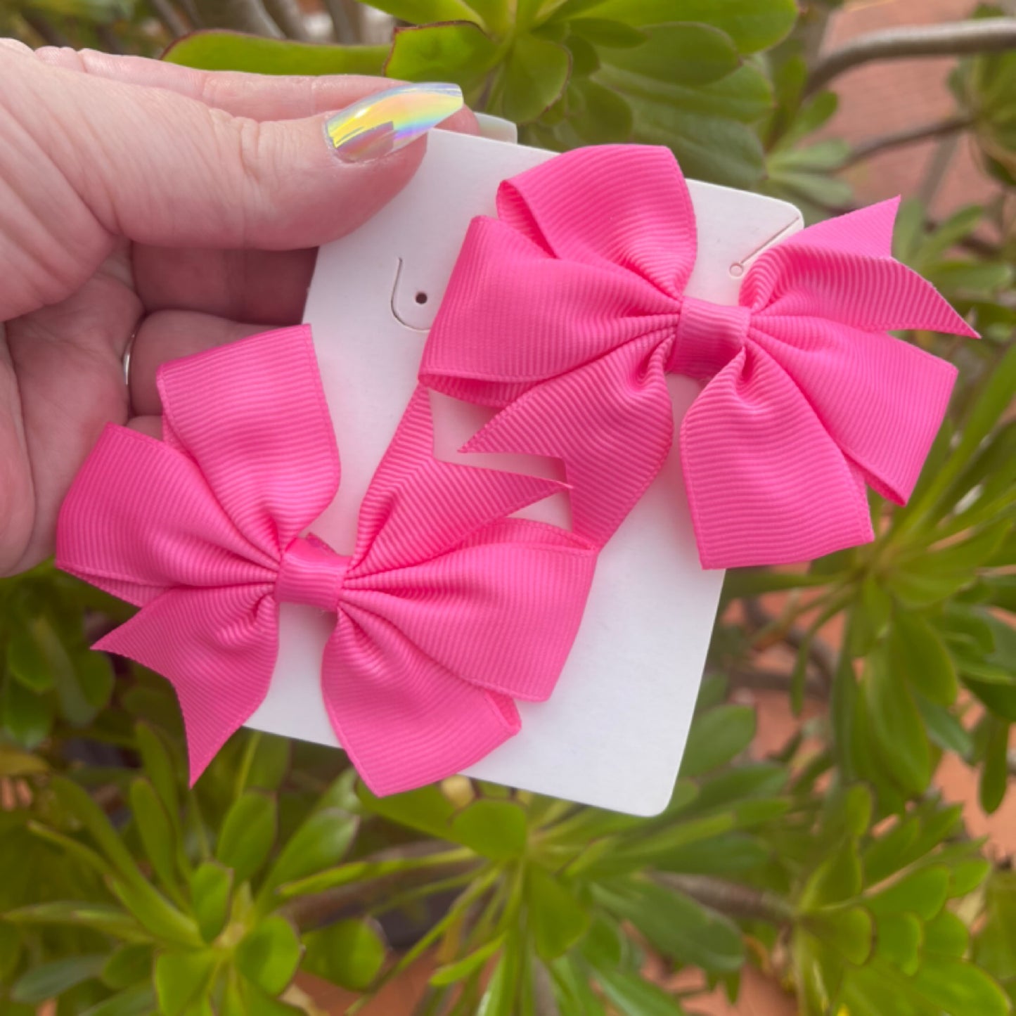 Bright Pink Bows (Set of 2)